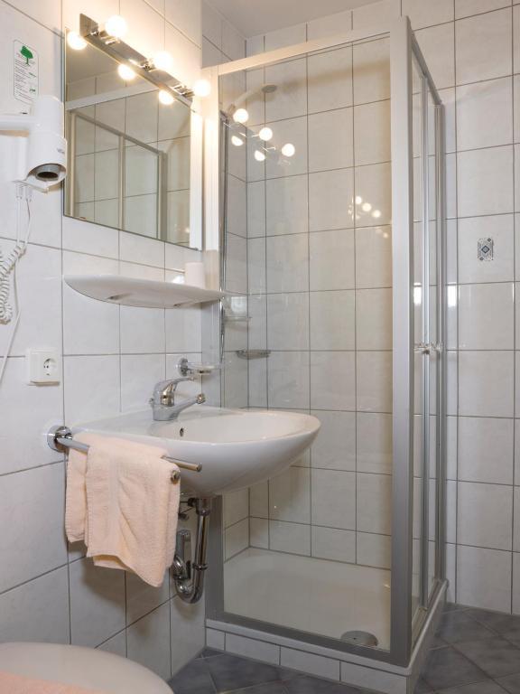 Zentral-Hotel Bad Füssing Pokoj fotografie